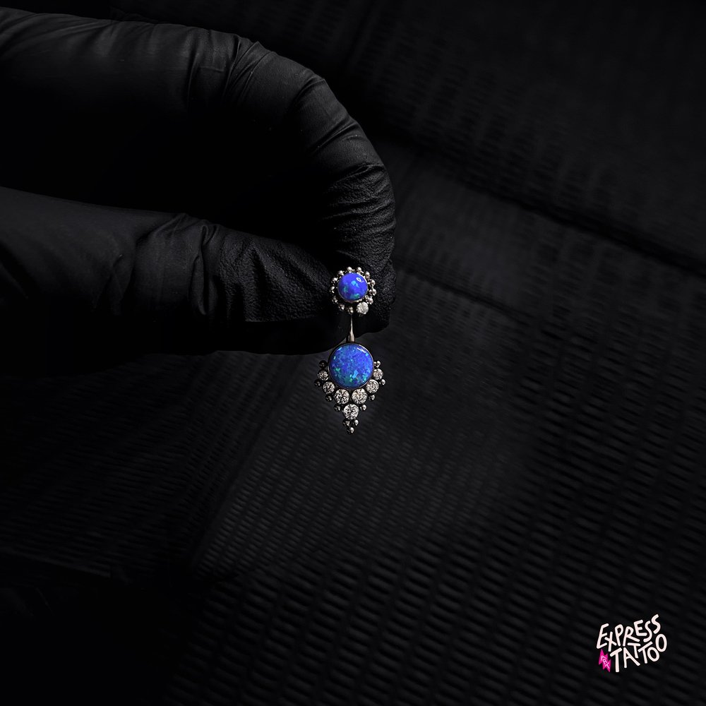 Navel de zirconia rosa